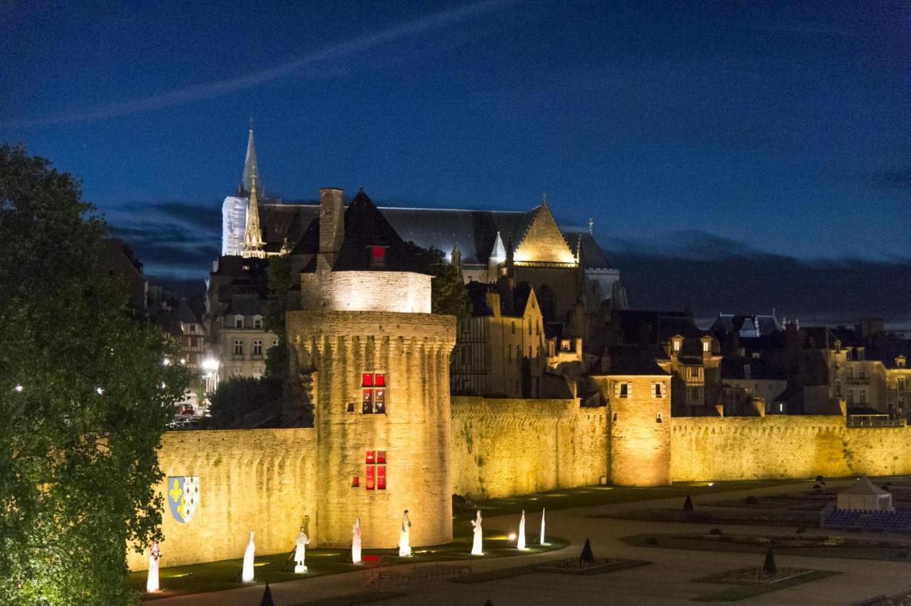 Studio Tout Confort Avec Vue Cathedrale A St Patern Vannes-Centre Διαμέρισμα Εξωτερικό φωτογραφία