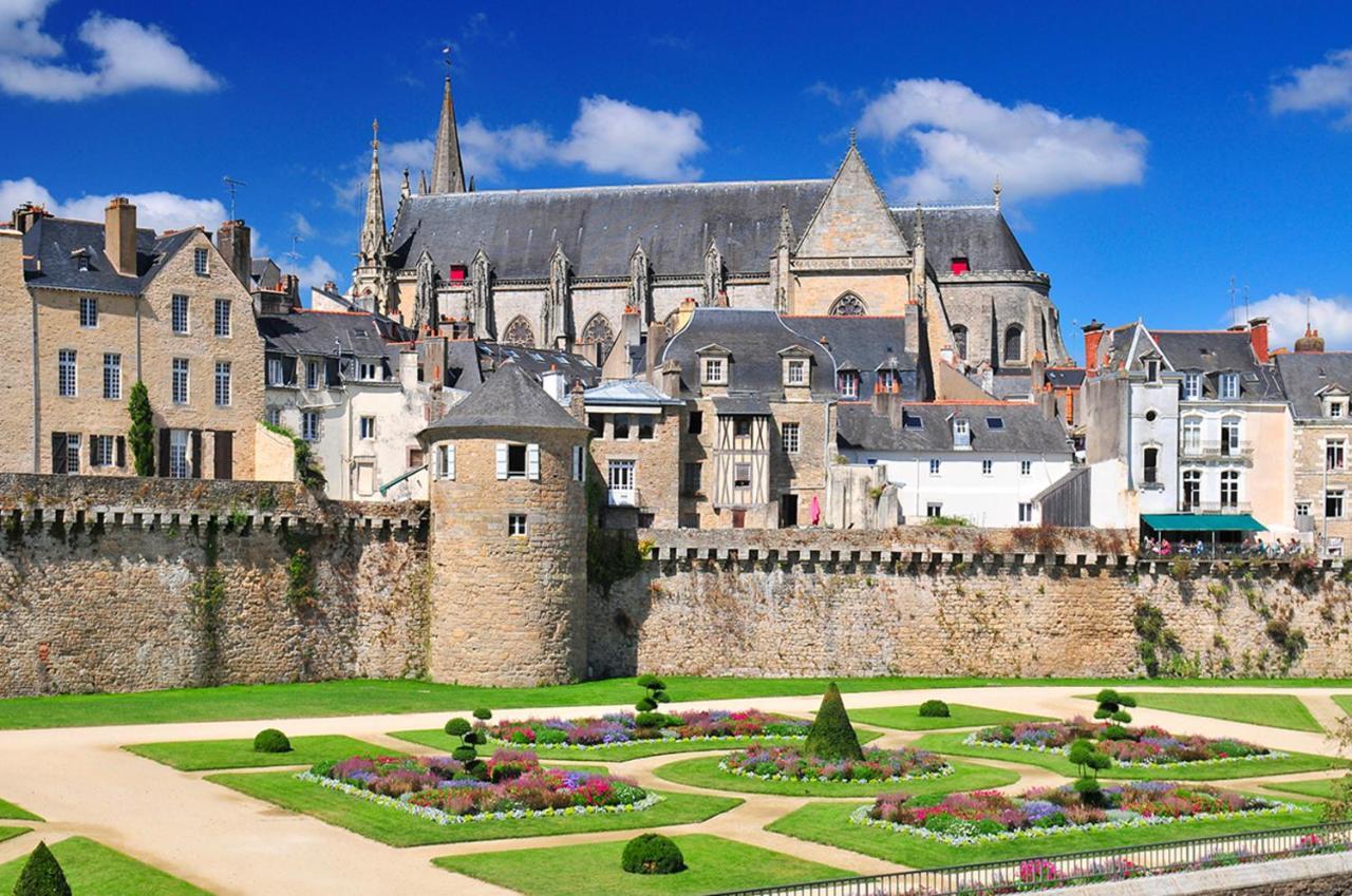 Studio Tout Confort Avec Vue Cathedrale A St Patern Vannes-Centre Διαμέρισμα Εξωτερικό φωτογραφία